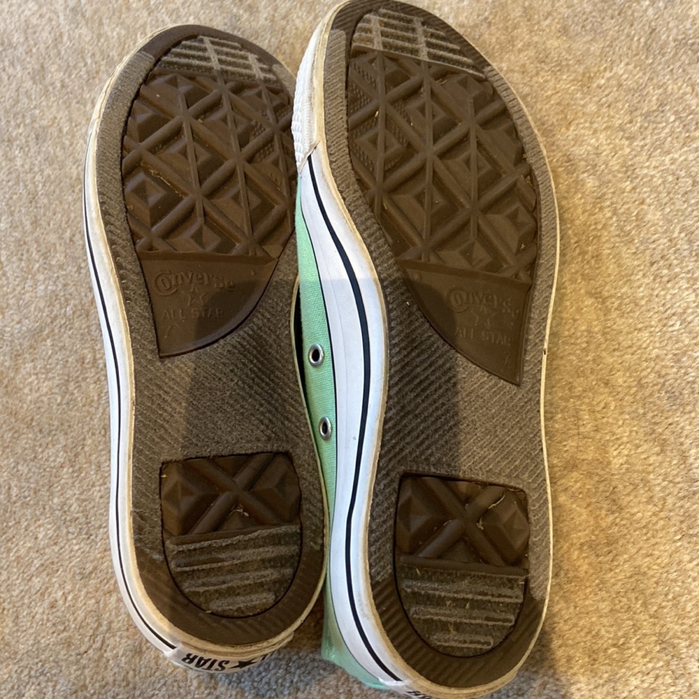 Converse - Picture 3 of 4